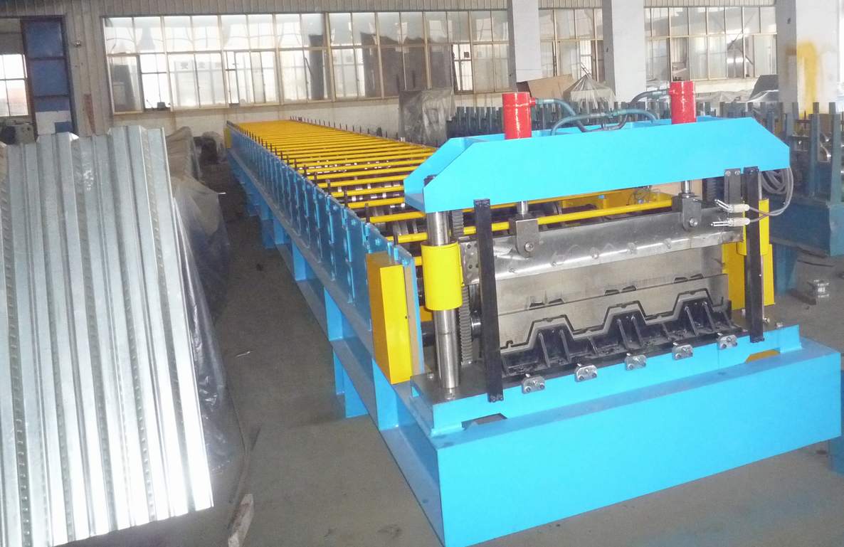 Floor Deck Roofing Sheet Forming Machine PLC Panasonic For Steel Structure