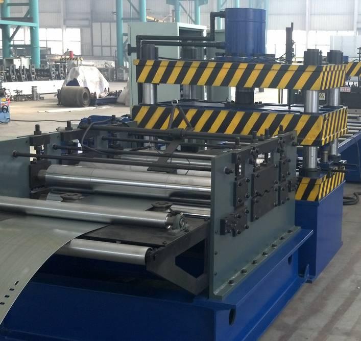 16 Main Rollers Cold Rolling Machine For Steel / Metal CZ Purlins